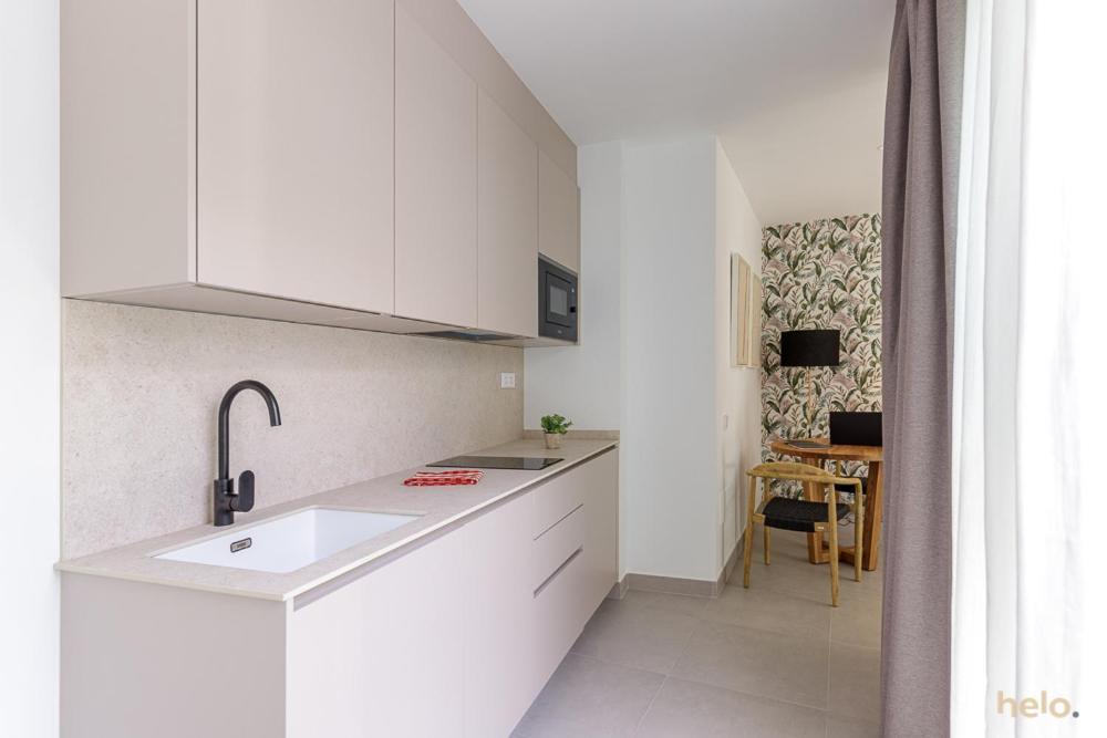 Cervantes Suites Малага Екстериор снимка
